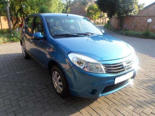 Late Entry !!!  FULL SERVICE HISTORY WITH RENAULT--2009 RENAULT SANDERO--ONLY 101km on the clock