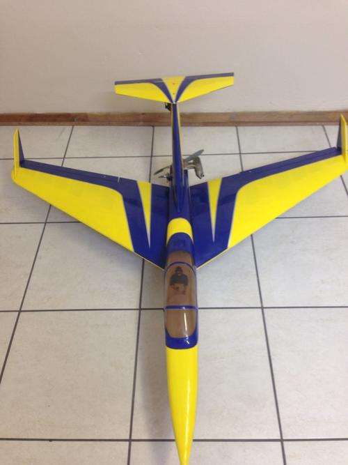 Rc jet pusher