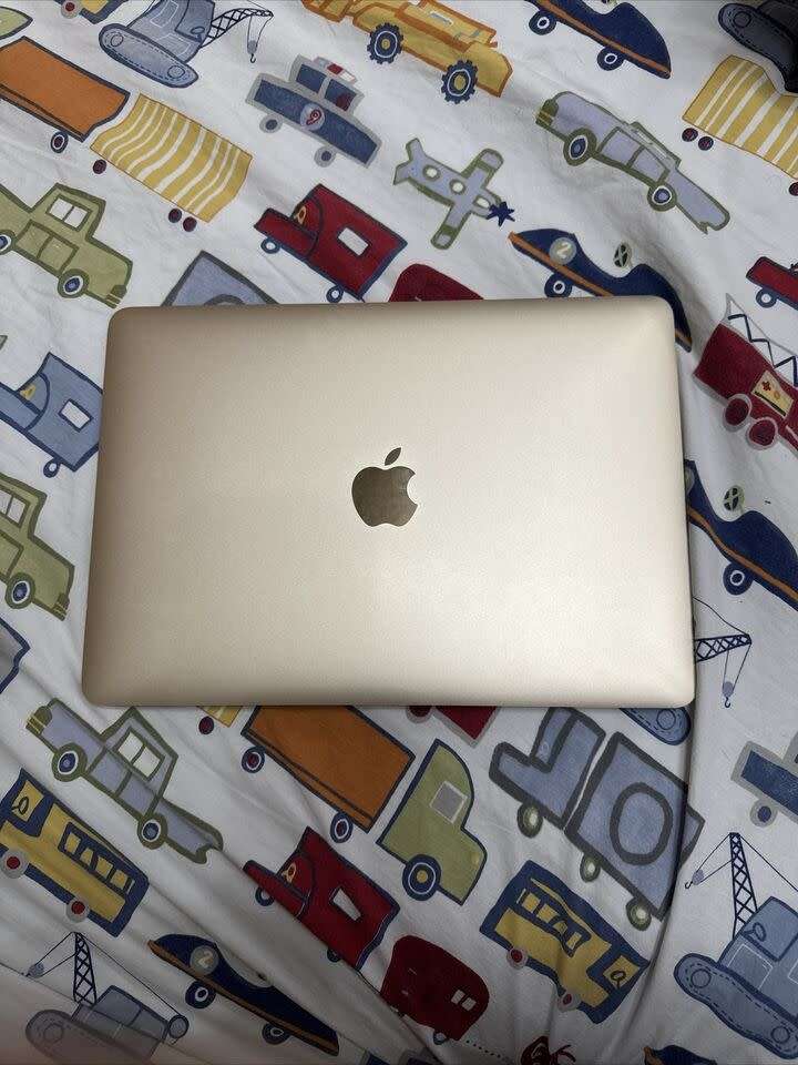 Gold Macbook Retina M Core