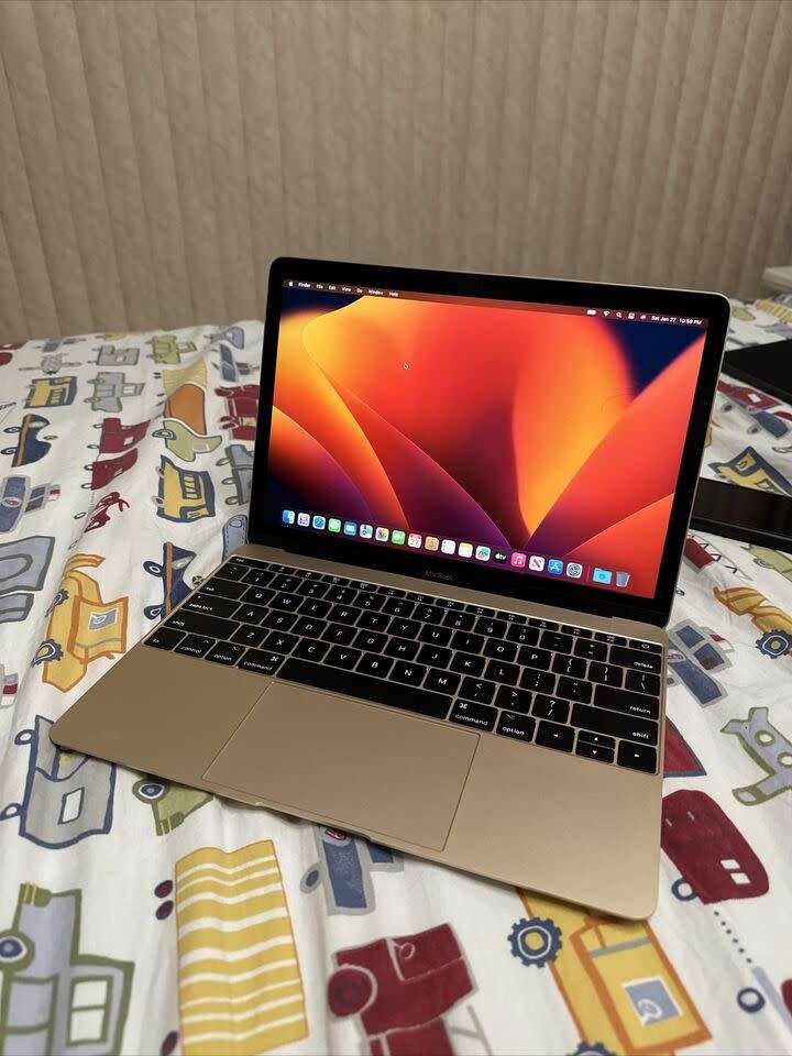 Gold Macbook Retina M Core