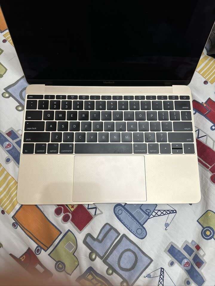 Gold Macbook Retina M Core