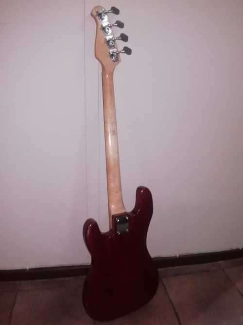 Trilogy Bass Guitar (not working)