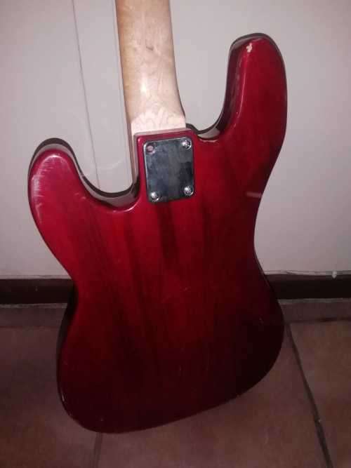 Trilogy Bass Guitar (not working)