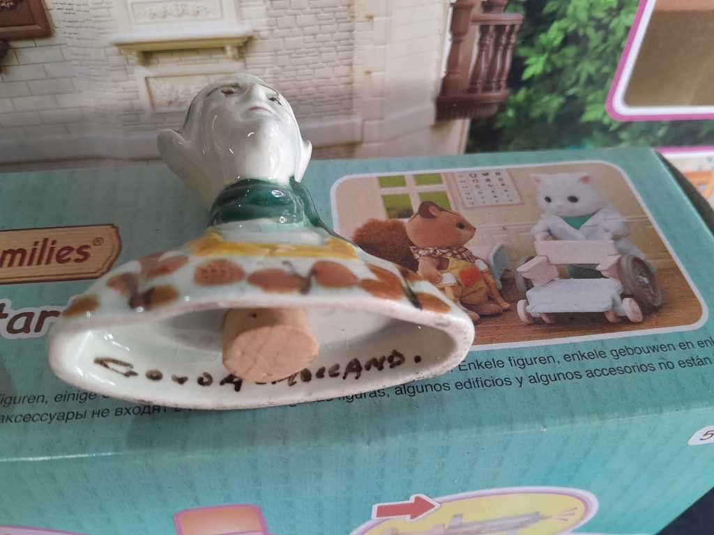 Two rare vintage salt and pepper shakers (Gouda Holland)