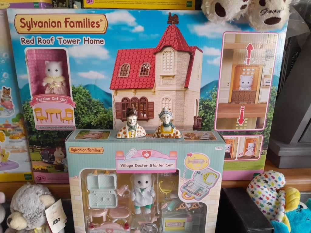 Two rare vintage salt and pepper shakers (Gouda Holland)