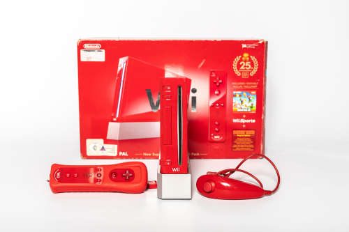 Boxed 25th Anniversary Super Mario Limited Edition Nintendo Wii Good Condition!