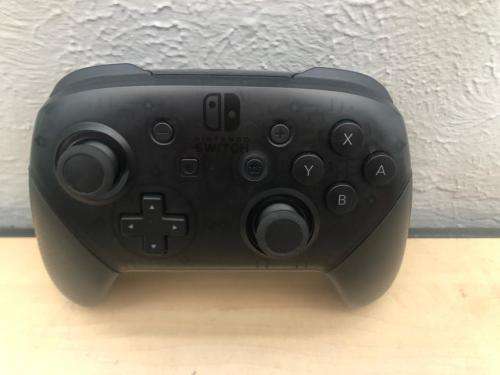 Official Nintendo Switch Pro Controller Immaculate Condition!