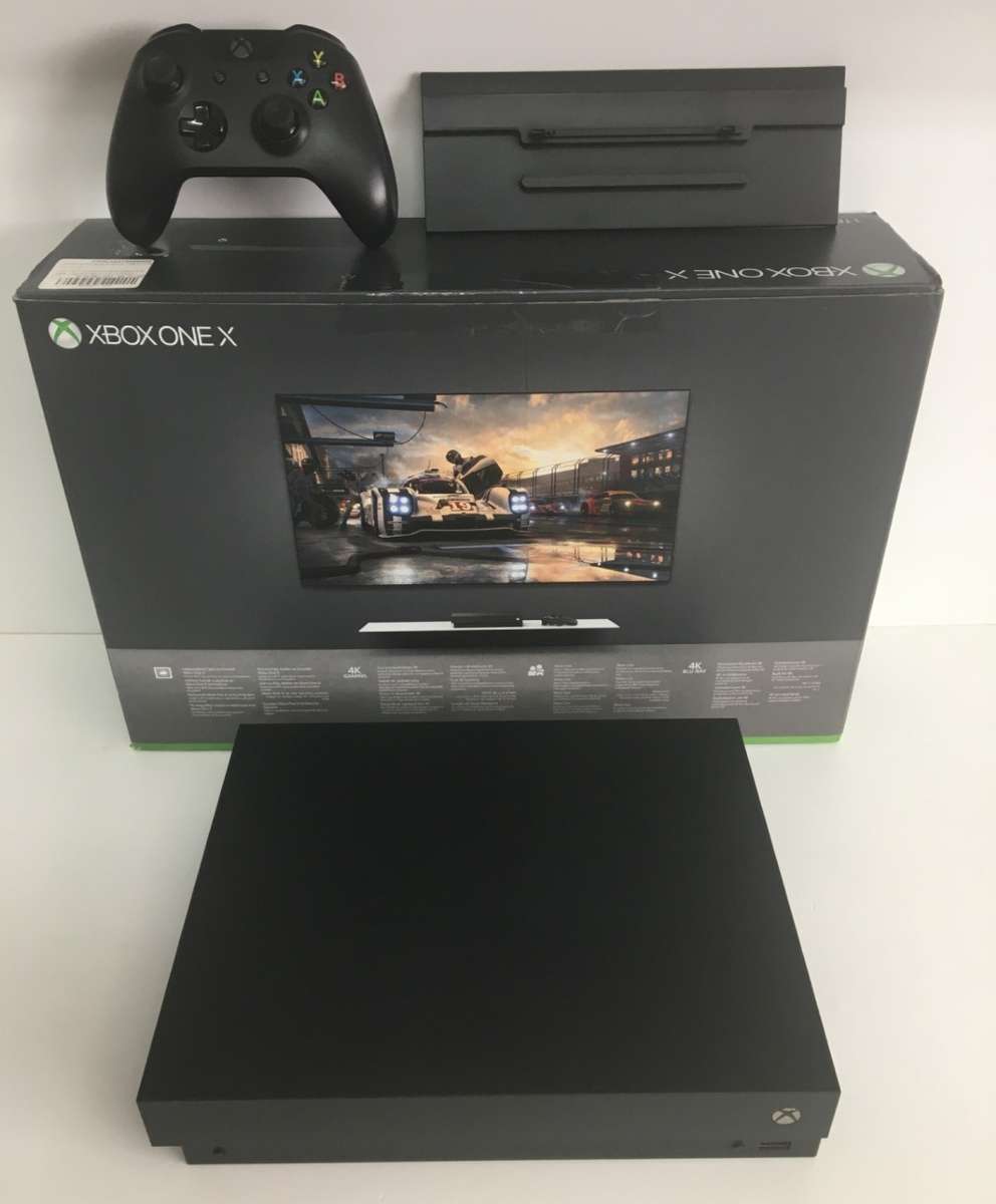 Xbox One X 1TB Boxed Plus One Controller, 5 Games And Console Stand Great Condition!