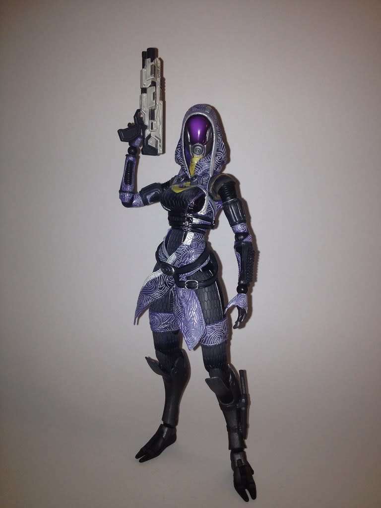 Square Enix Mass Effect 3: Play Arts Kai: Tali`Zorah vas Normandy Action Figure New!