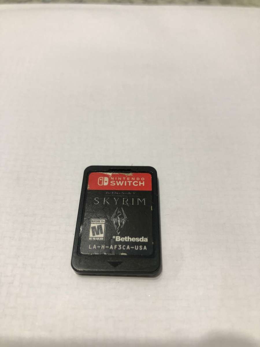 The Elders Scrolls V: Skyrim Nintendo Switch Cartridge Only No Box Or Cover Art Good Condition!