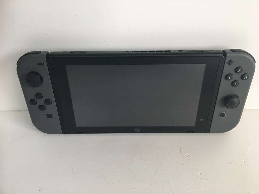 Nintendo Switch V1 Model HAC-001 Grey With Accessories Great Condition!