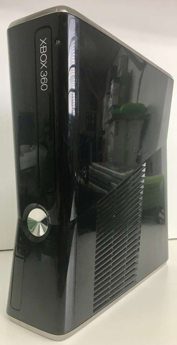 Xbox 360 Slim (250GB) + Wireless Controller + Power Supply And 6 Game Titles Good Condition!
