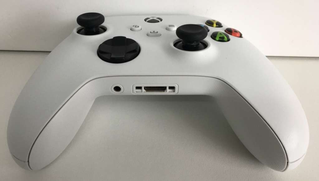 Xbox Series Wireless Controller White ( Model 1914 ) Like New!