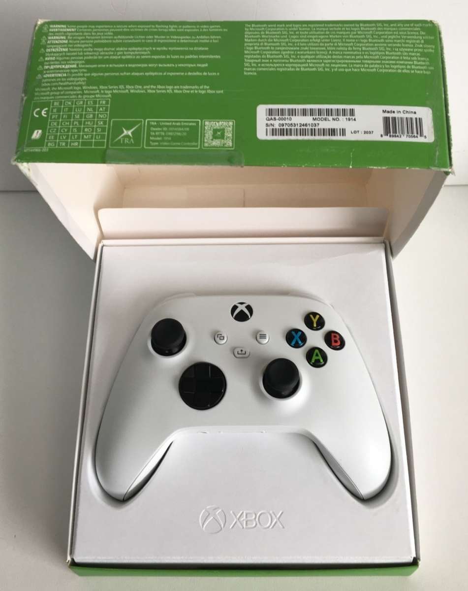 Xbox Series Wireless Controller White ( Model 1914 ) Like New!