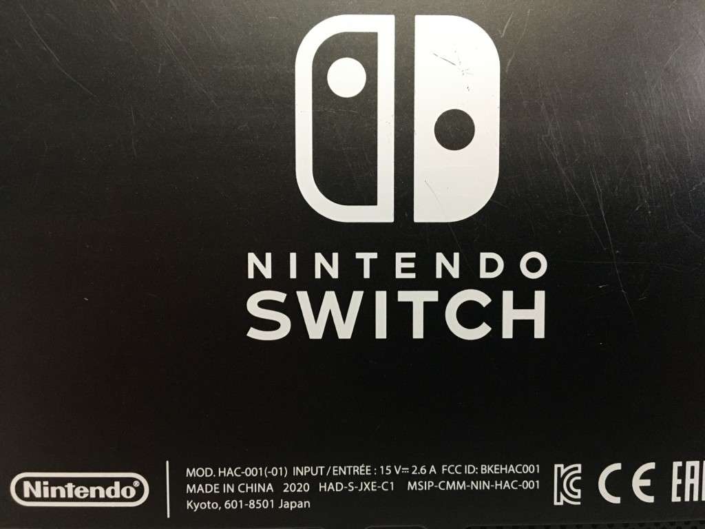 Nintendo Switch V2 32GB Game Console Black With Blue/Red Joy-con Overall Good Condition!