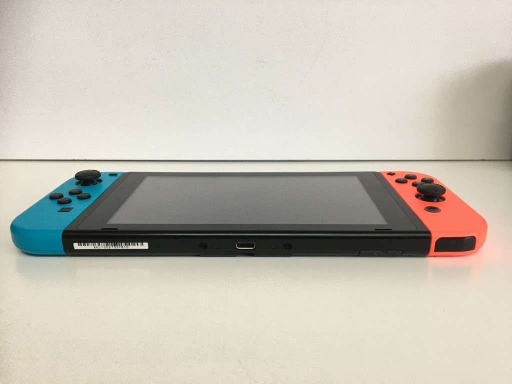 Nintendo Switch V2 32GB Game Console Black With Blue/Red Joy-con Overall Good Condition!