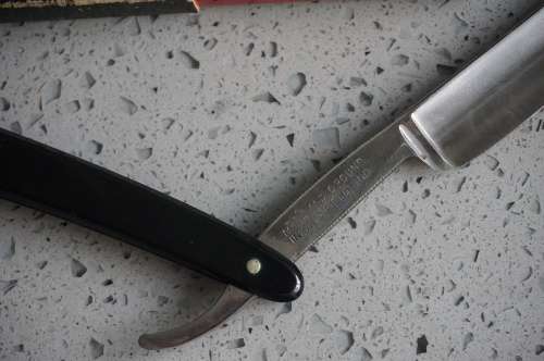 Great Kropp cut throat razor in original box!