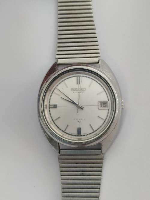 Men s Watches Stunner Vintage Seiko Automatic watch 7005 7100 running was sold for 900.00 on 26 Jul at 23 46 by che19852011 in Cape Town ID 591495015