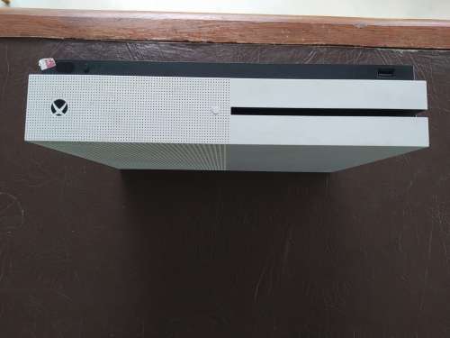 WOW! Xbox One s console, please read