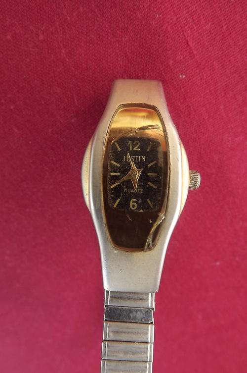 Justin ladies quartz watch - working