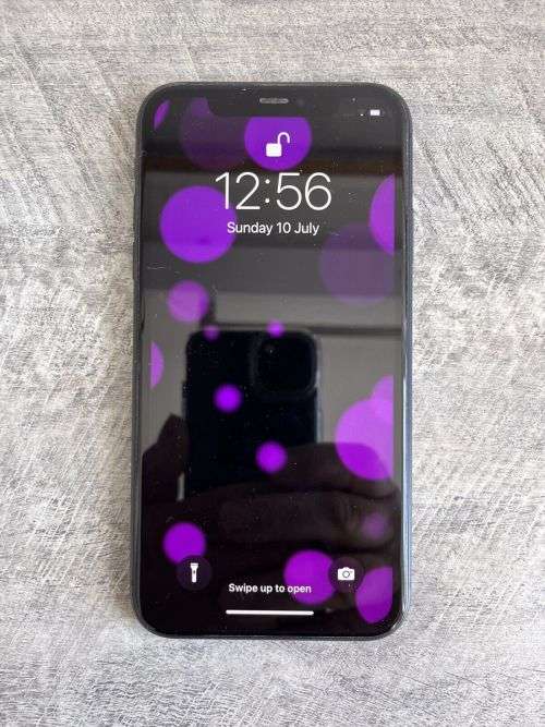 Apple iPhone 11 - 64GB Unlocked (CDMA + GSM) - Excellent Condition