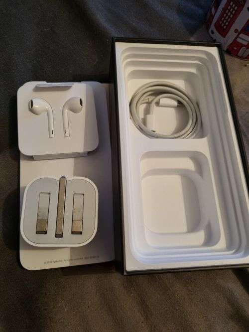 Apple iPhone 11 Pro Max - 64GB Unlocked (Dual, SIM and eSIM) - Excellent Condition