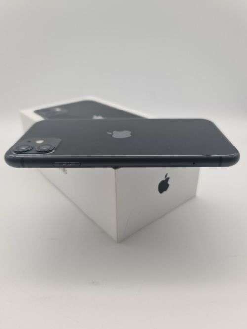 Apple iPhone 11 64GB Unlocked (Black) - Excellent Condition