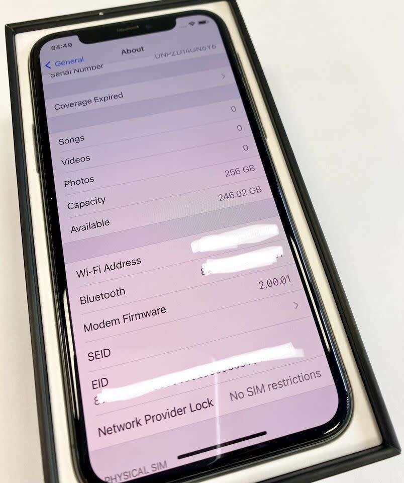 iPhone 11 Pro - 256GB - Space Grey (Unlocked) With Accessories