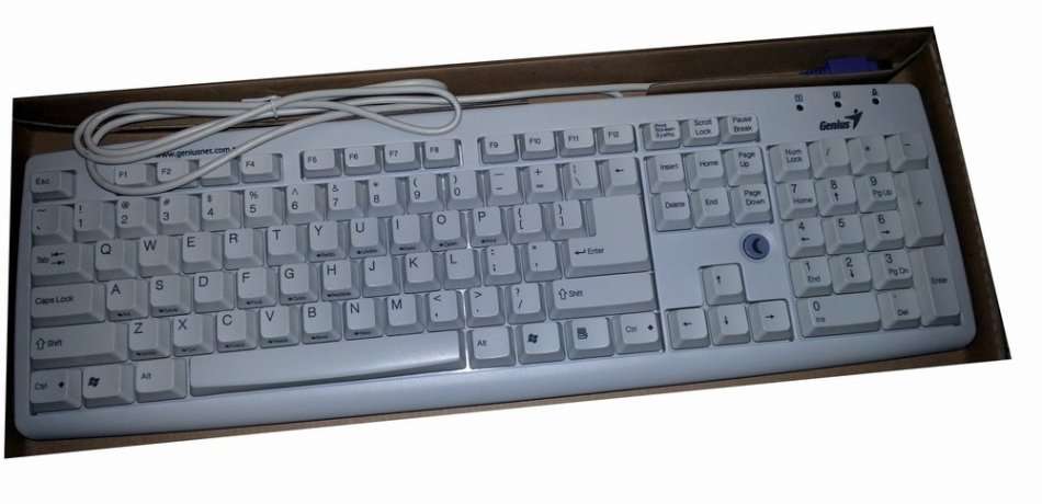 Genius Barebone Bundle Case/300w PSU/Keyboard/Mouse/Speakers