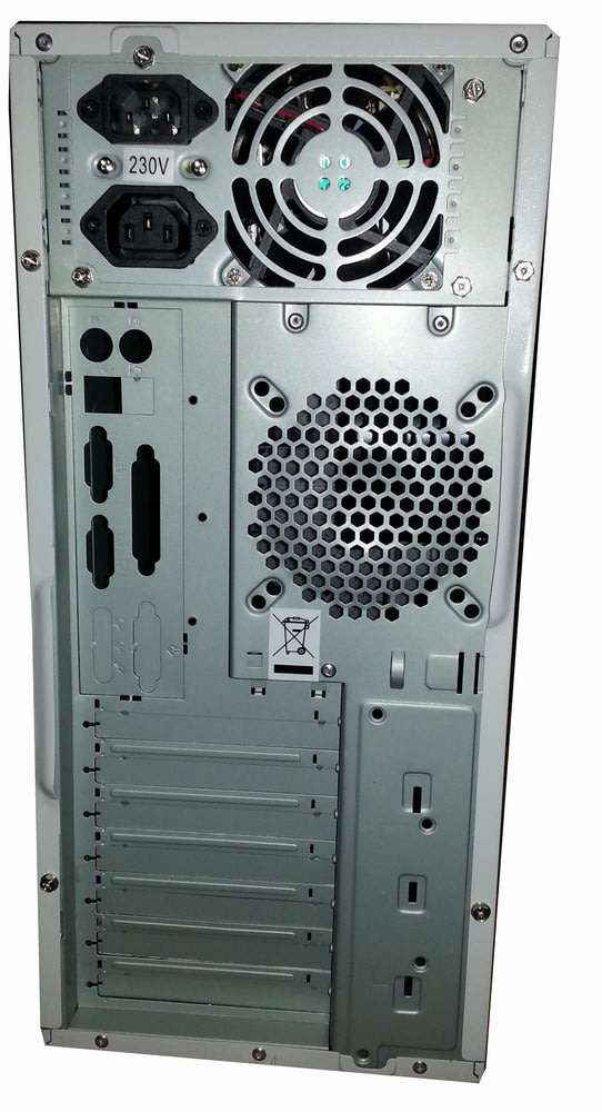 Genius Barebone Bundle Case/300w PSU/Keyboard/Mouse/Speakers