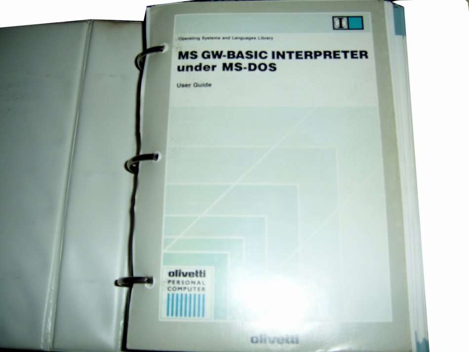 Olivetti M-19 Binder Manuals MS-DOS 3.2 and GW-Basic Guide
