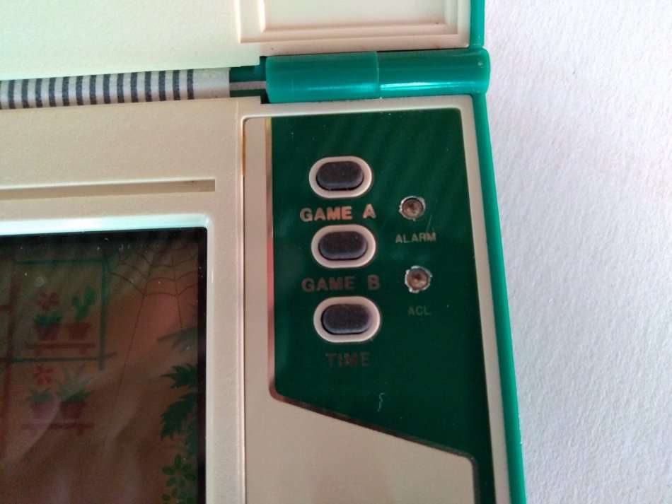 Nintendo Green House Multi Screen Game and Watch (1982)
