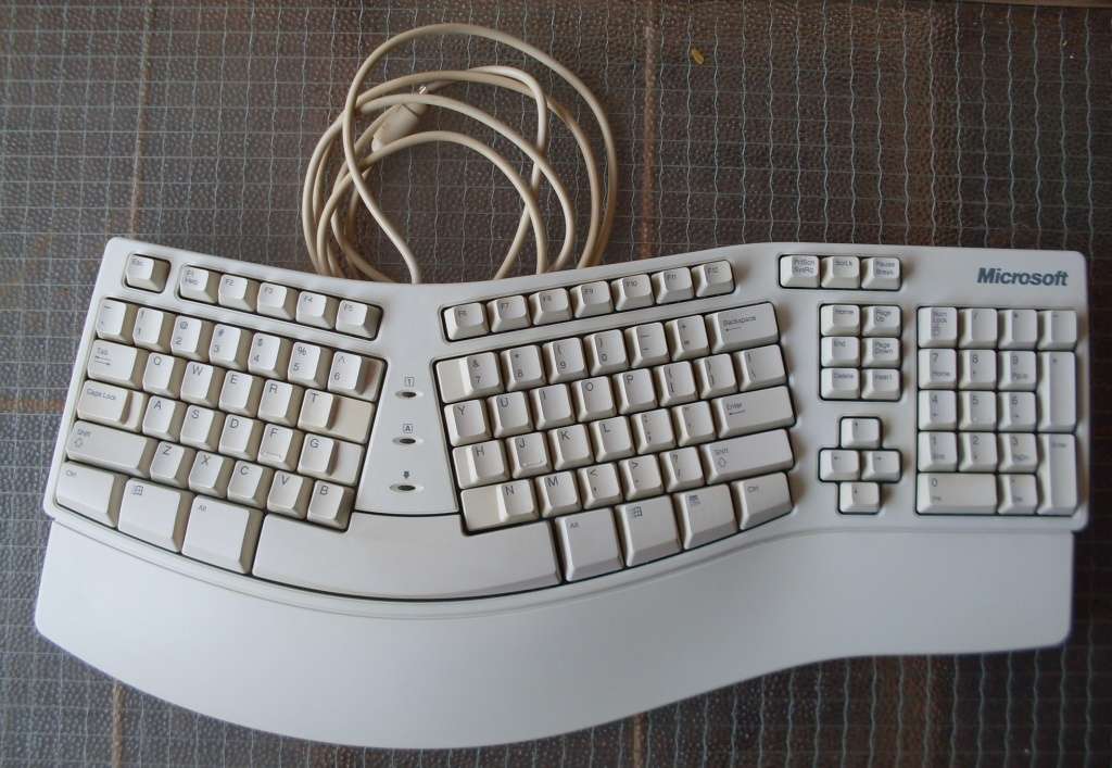 Microsoft Natural Keyboard Elite PS/2 (1998)
