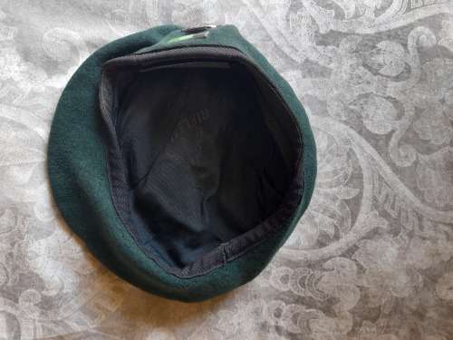 32 Battalion Signals Green Beret with inscription on the inside. PostNet for buyer.