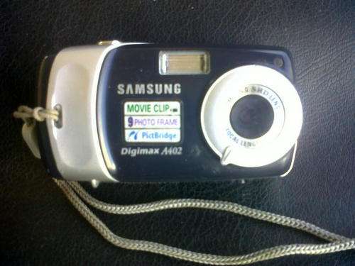SAMSUNG DIGIMAX A402 DIGITAL CAMERA. POUCH INCLUDED. 4.0 MEGA PIXELS.