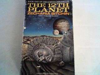 ZECHARIA SITCHIN. THE 12TH PLANET. PAPERBACK. 436 PAGES.