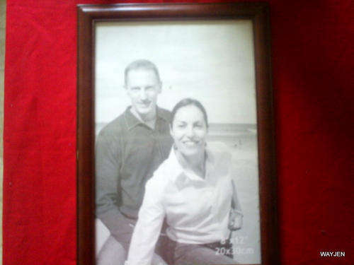 WOODEN PHOTO FRAME WITH GLASS. 20 X 30cm