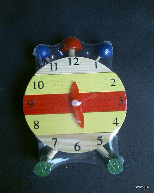 KIDDIES LEARNING WOODEN CLOCK. SEALED IN BOX.