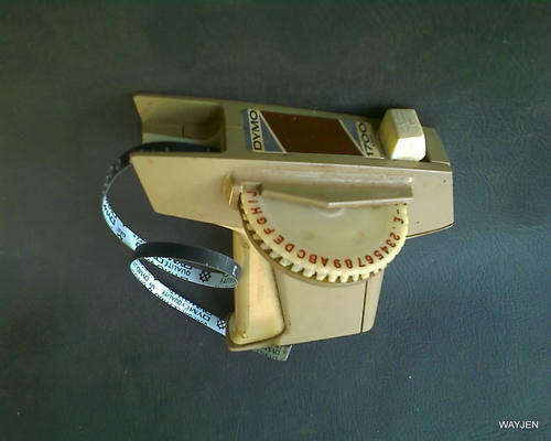 DYMO 1700 9M/M. NAME AND NUMBER DYMO.