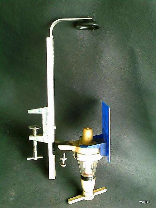 APEX LIQUOR DISPENSER. ATTACH TO BAR. 25ml TOT MEASURES. "DON'T SAY GIN SAY GILBEY'S. ADJUSTABLE