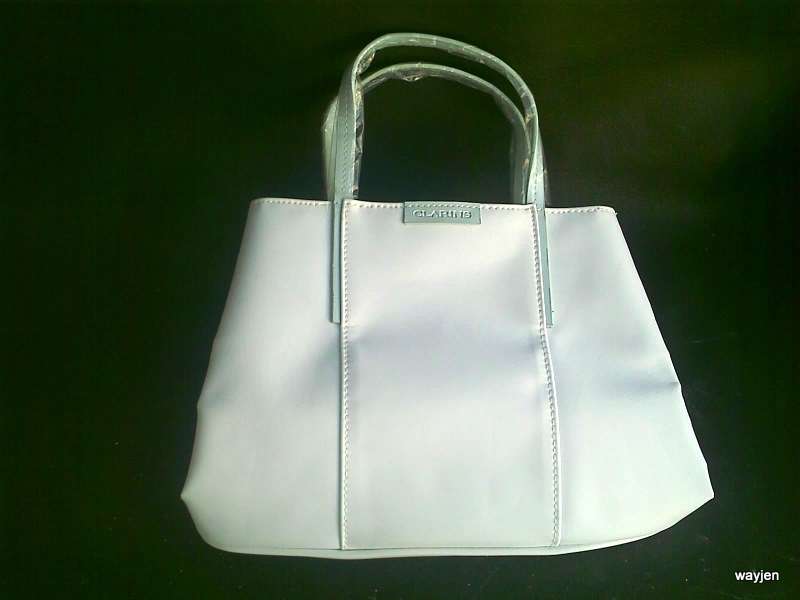 CLARINS PARIS HANDBAG. WHITE AND BLUE. NEW. 25 X 18cm.