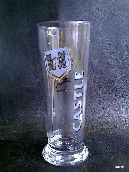 BAFANA BAFANA CASTLE LAGER DRINKING GLASS. 500ml. 20,5cm HIGH. CASTLE LOGO ETCHED IN BOTTOM.