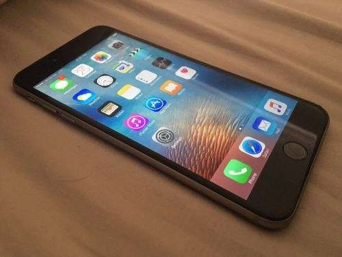 Apple Iphone 6S Plus 64GB! Good condition. Space grey.