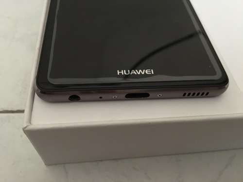 Huawei P9 32GB. Dual sim. Titanium grey.