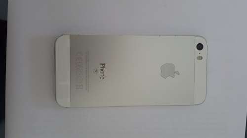 Apple Iphone SE 64GB. Silver. Please view pictures.