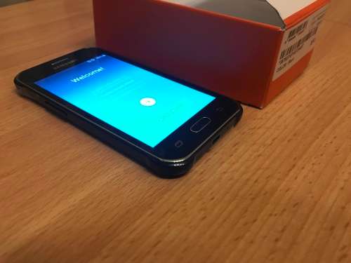 Samsung Galaxy J1 Ace neo - Like new. Dual sim!