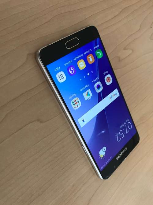 Samsung Galaxy A5 (2016) | 16GB |