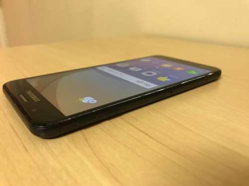 Samsung Galaxy J7 Prime 16GB. Dual sim. with memory card slot!