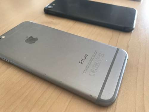 5 x Iphones parcel - Please read