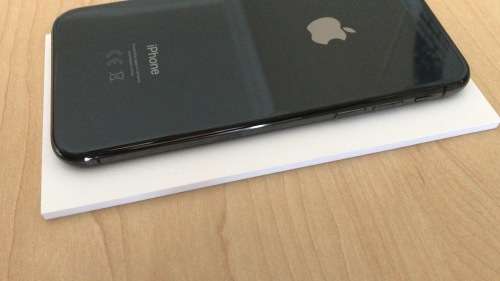 Apple iPhone X 64 GB. Like new.